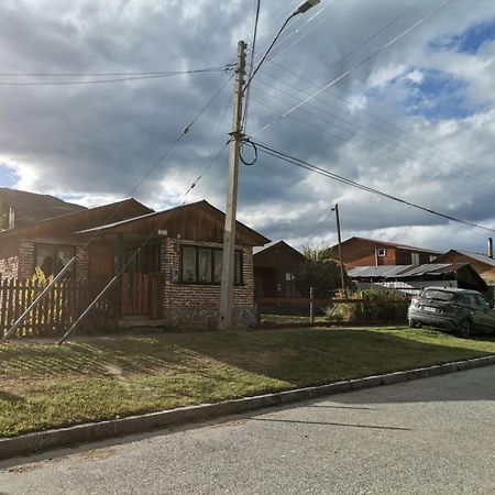푸에르토과달 Sol De La Patagonia B&B 외부 사진