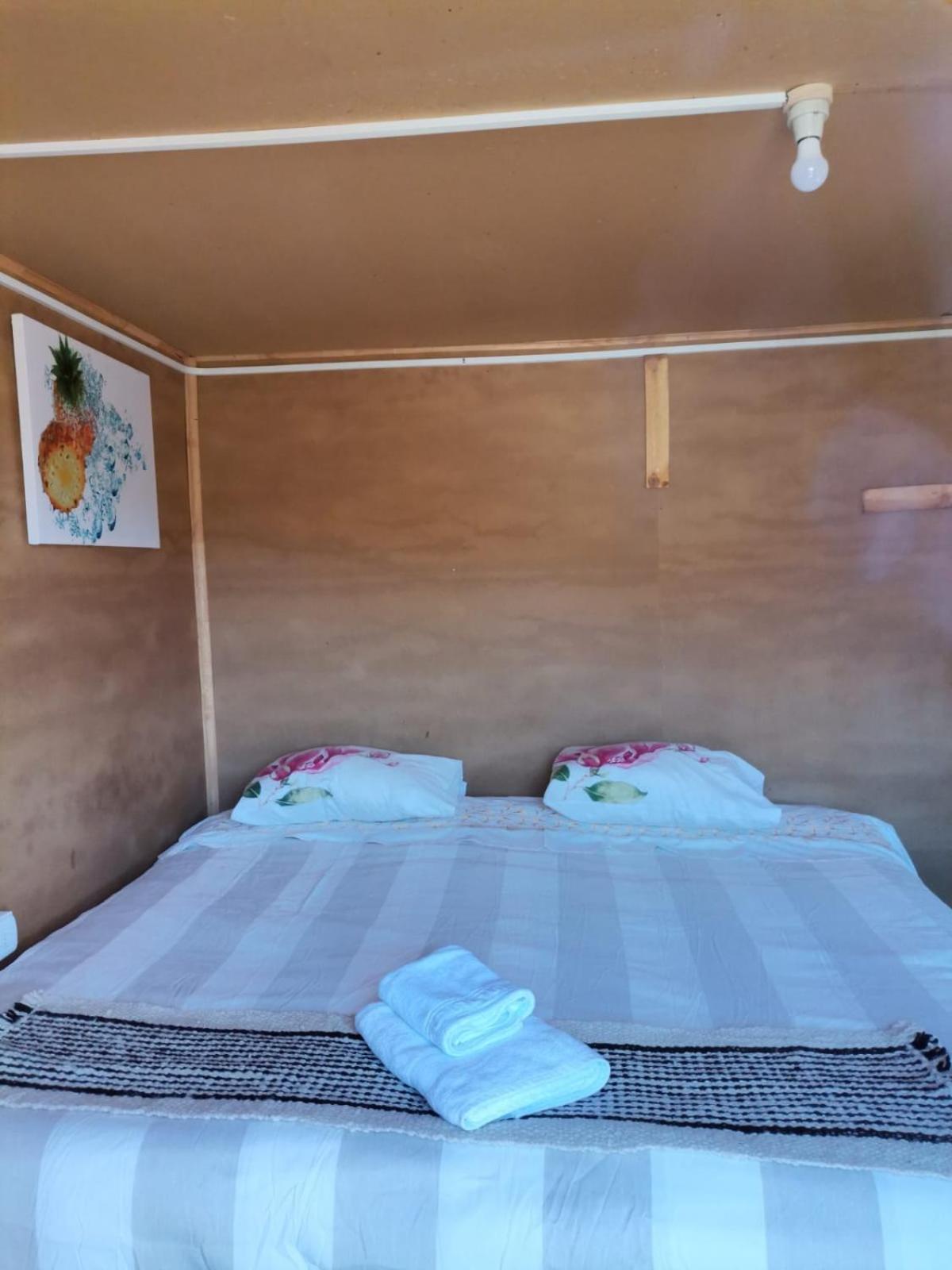 푸에르토과달 Sol De La Patagonia B&B 외부 사진